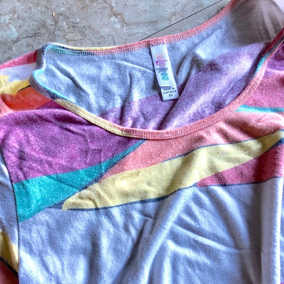 LuLaRoe Abstract Sherbet Swing Top - Picture 3 of 4